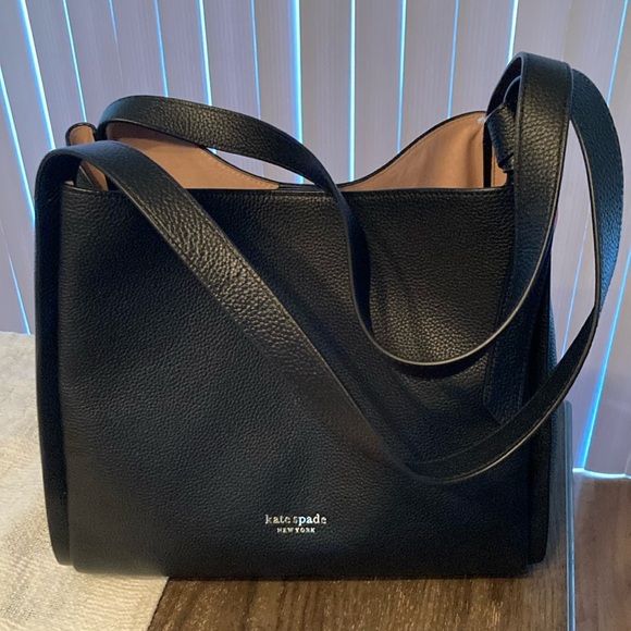 kate spade Handbags - Kate Spade Black Hudson pebble leather Shoulder Bag
